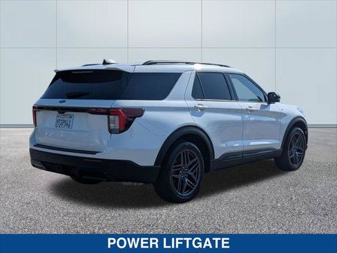 Used 2025 Ford Explorer ST-Line w/ Premium Package RWD image 5