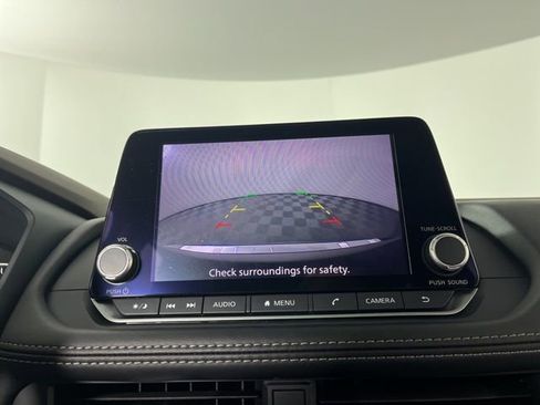 Used 2023 Nissan Rogue SV w/ SV Premium B Package image 25