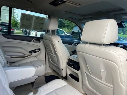 Used 2016 GMC Yukon XL Denali w/ Open Road Package RWD image 19
