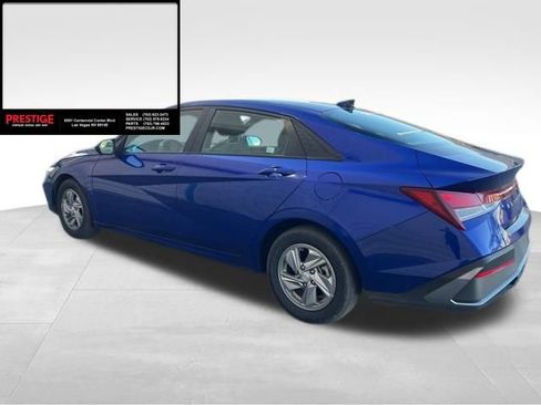 Used 2024 Hyundai Elantra SE image 7
