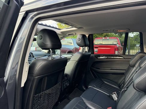 Used 2017 Mercedes-Benz GLS 450 4MATIC image 12