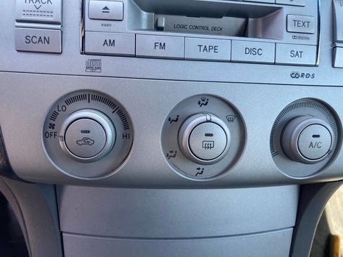 Used 2004 Toyota Solara SE image 52