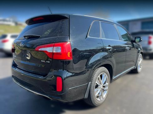 Used 2015 Kia Sorento SX image 5