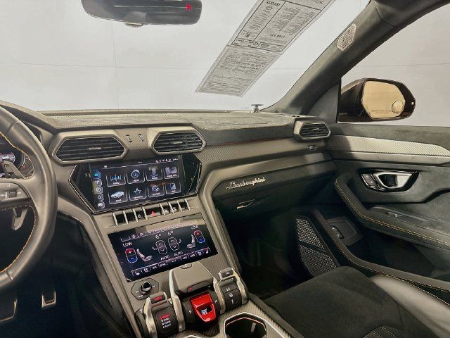 Used 2023 Lamborghini Urus Performante AWD/4WD image 26