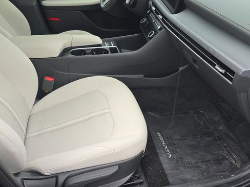 Certified 2025 Hyundai Sonata SEL FWD image 13
