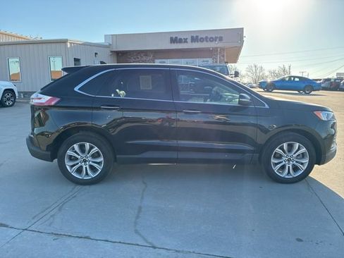 Used 2024 Ford Edge Titanium AWD/4WD image 12