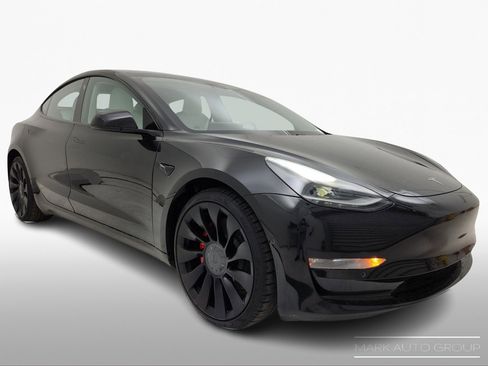 Used 2021 Tesla Model 3 Performance image 3