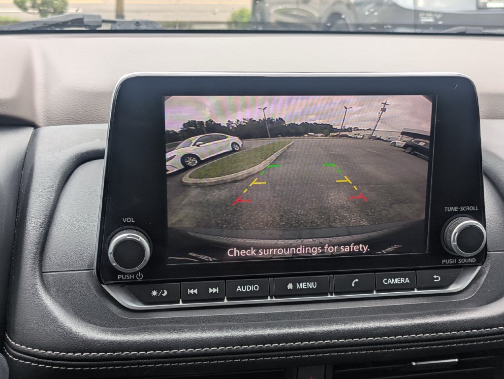 Used 2023 Nissan Rogue SV FWD image 19
