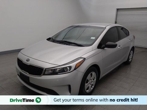 Used 2017 Kia Forte LX image 1