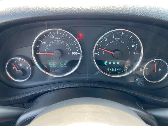 Used 2015 Jeep Wrangler Unlimited Sahara w/ Connectivity Group AWD/4WD image 20