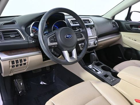 Used 2017 Subaru Outback 3.6R Limited AWD/4WD image 11