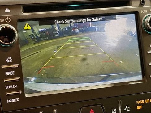Used 2017 Buick Enclave Leather AWD/4WD image 12