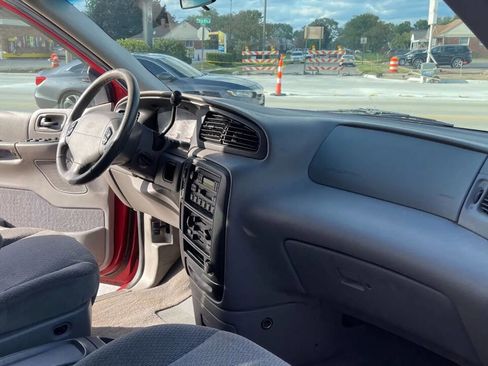Used 2000 Ford Windstar SE image 29