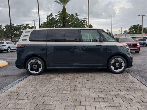 New 2025 Volkswagen ID. Buzz Pro S Plus image 3