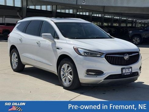 Certified 2018 Buick Enclave Premium w/ Trailering Package FWD image 2