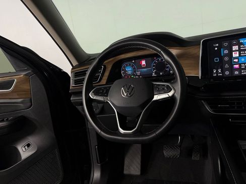 Used 2026 Volkswagen Atlas SE AWD/4WD image 19