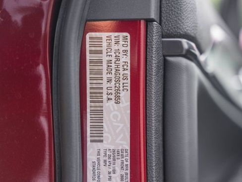 Used 2025 Jeep Grand Cherokee Laredo X w/ Luxury Tech Group I AWD/4WD image 49