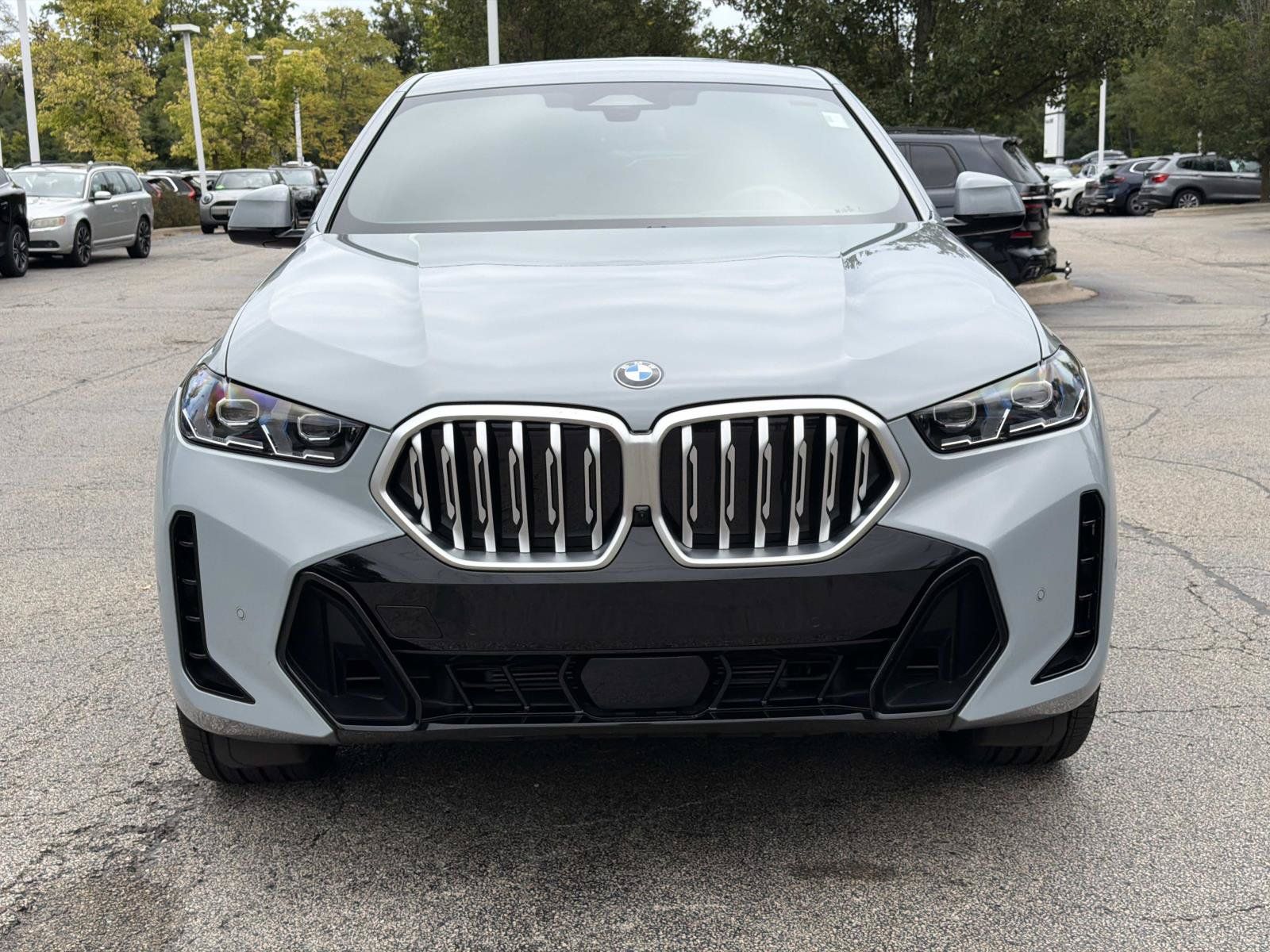 Certified 2026 BMW X6 xDrive40i AWD/4WD image 2
