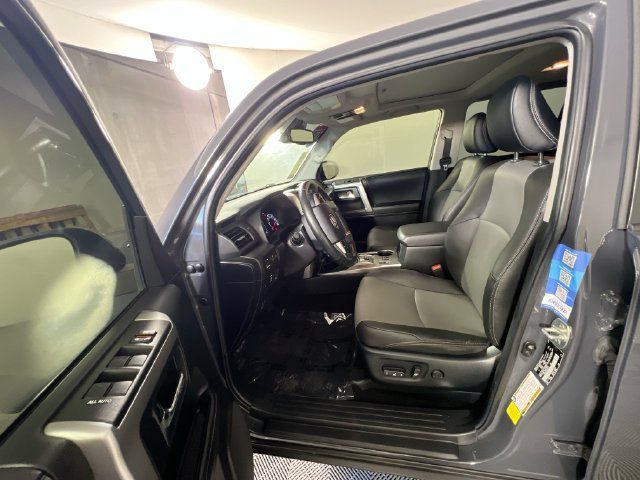 Used 2024 Toyota 4Runner SR5 Premium w/ Moonroof Package AWD/4WD image 14