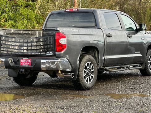 Used 2017 Toyota Tundra SR5 w/ TRD Off Road Package AWD/4WD image 4
