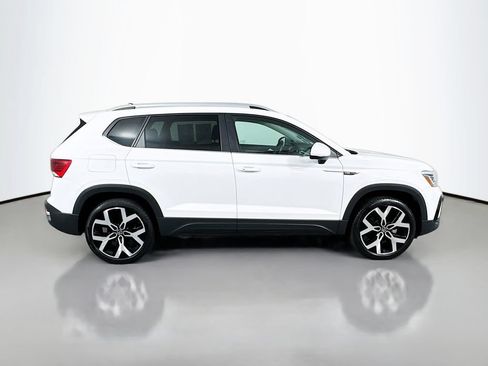 Used 2023 Volkswagen Taos SEL AWD/4WD image 5