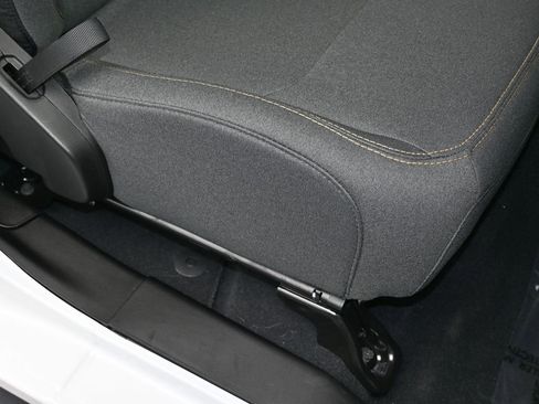 Used 2025 Jeep Gladiator Sport image 37