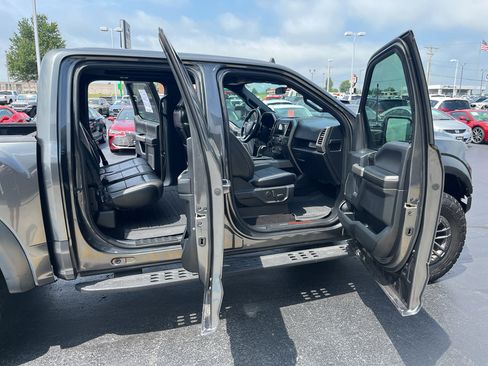 Used 2019 Ford F150 Raptor w/ Equipment Group 802A Luxury AWD/4WD image 46
