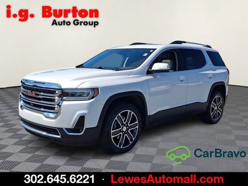 Certified 2023 GMC Acadia SLT w/ Technology Package FWD image 3