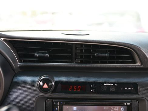 Used 2011 Scion tC image 32