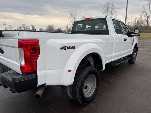 Used 2017 Ford F350 XL w/ Power Equipment Group image 11