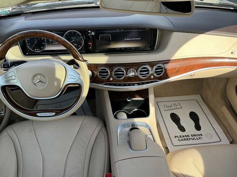 Used 2014 Mercedes-Benz S 550 Sedan image 7