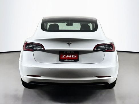 Used 2020 Tesla Model 3 Standard Range Plus RWD image 4