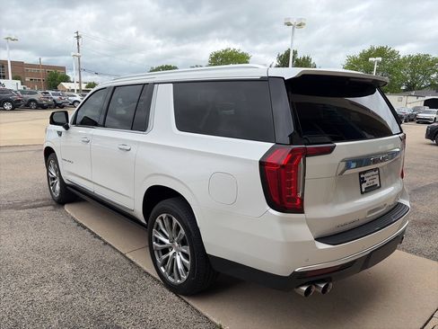 Used 2021 GMC Yukon XL Denali w/ Denali Ultimate Package AWD/4WD image 6