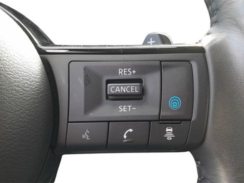 Used 2024 Nissan Pathfinder Platinum w/ Cargo Package image 23