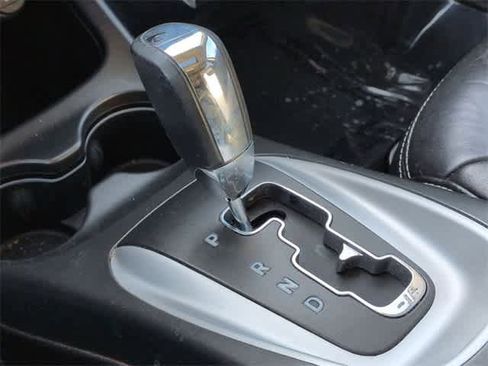 Used 2015 Dodge Journey Limited w/ Sun/Sound & Wheel Group image 33