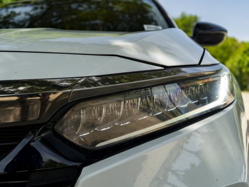 Used 2022 Honda Accord Sport Special Edition image 11