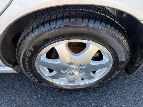 Used 2002 Acura RL FWD image 10