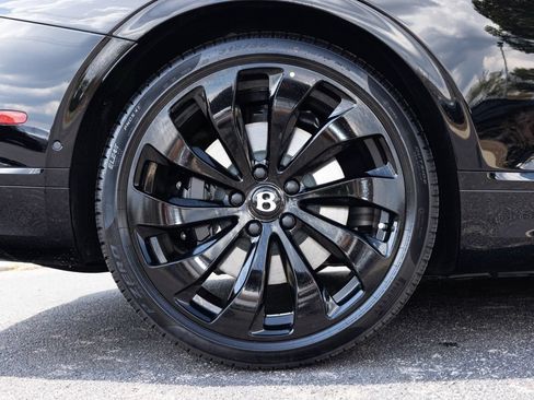 Certified 2025 Bentley Continental GTC AWD/4WD image 60
