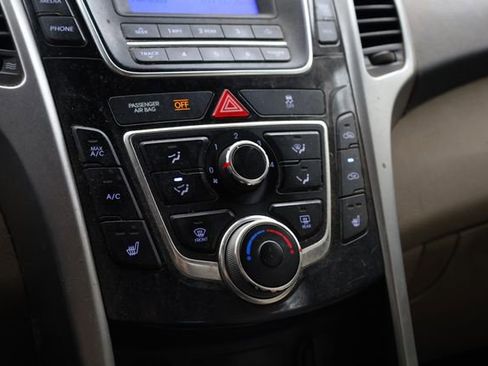 Used 2014 Hyundai Elantra GT image 19