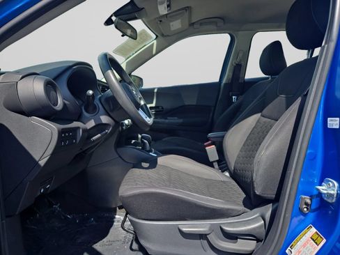 Used 2021 Nissan Kicks S FWD image 16