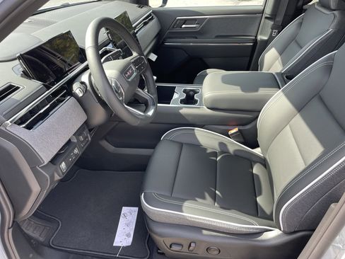 New 2026 GMC Sierra EV Elevation image 12