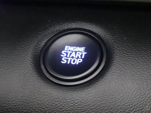 Used 2025 Hyundai Elantra Sport FWD image 32