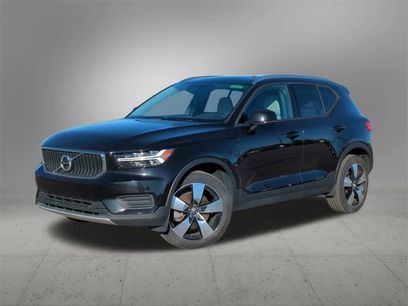 Used 2020 Volvo XC40 T5 Momentum w/ Protection Package Premier
