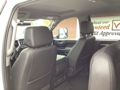 Used 2023 Chevrolet Silverado 2500 LTZ AWD/4WD image 13