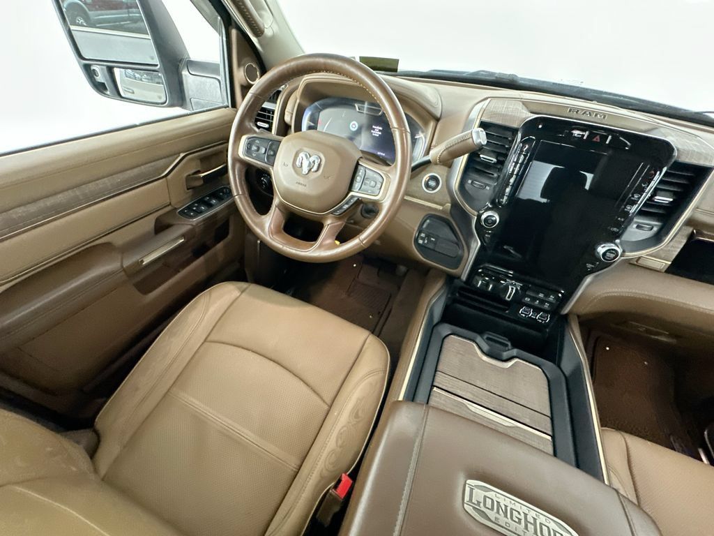 Used 2023 RAM 2500 Limited AWD/4WD image 9