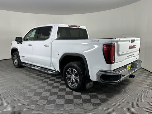 Used 2023 GMC Sierra 1500 SLT image 17