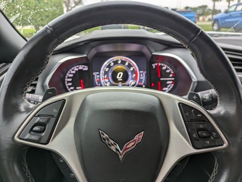 Used 2014 Chevrolet Corvette Stingray Coupe image 26