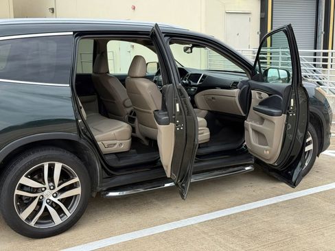 Used 2016 Honda Pilot Touring image 20