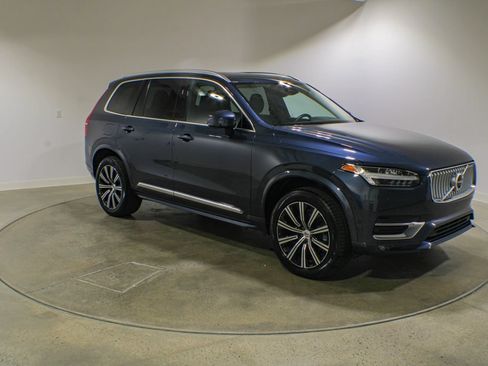 Used 2023 Volvo XC90 B6 Plus AWD/4WD image 7
