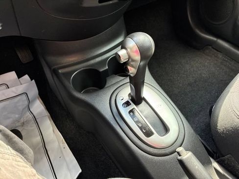 Used 2016 Nissan Versa SV FWD image 22